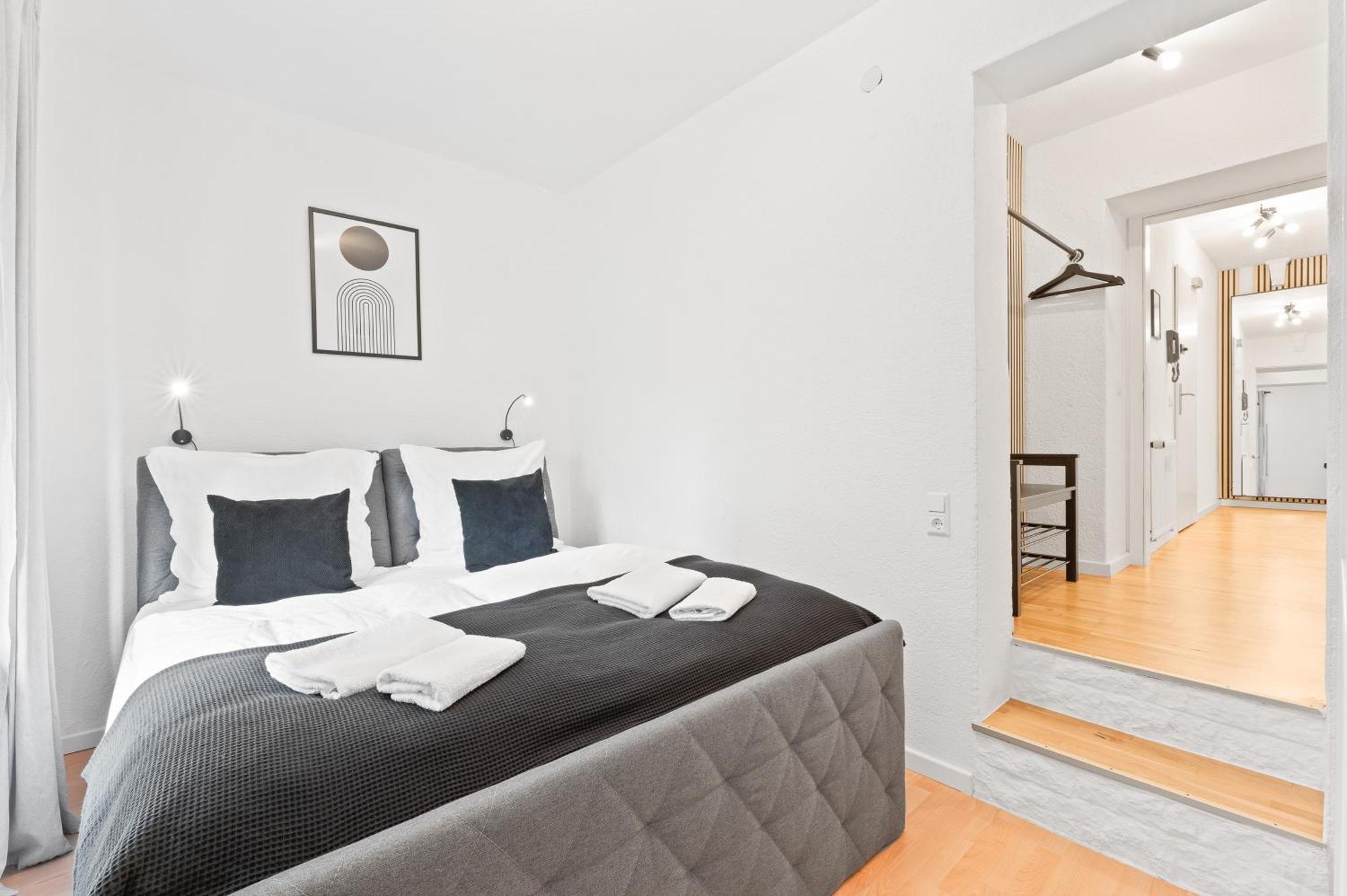 Kingsize Bett, Terrasse, Netflix, Zwei Zimmer Пфорцхайм Экстерьер фото